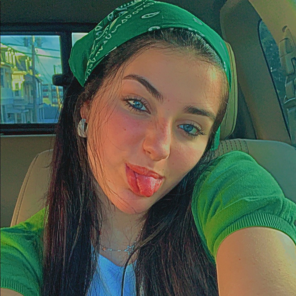 Meet your Posher, Sofia